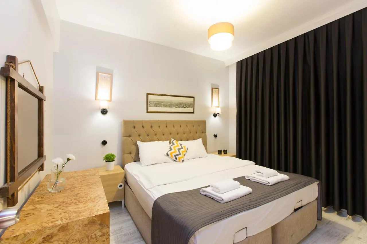 Отель Istanbul Apartments Istiklal